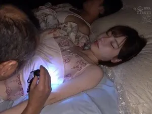 BOBB-336 J CUP Siêu ngực khủng Emi Tachibana's Sexy Salon Emi Tachibana