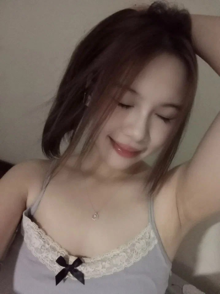 Hot girl BBI khoe thân cực nuột